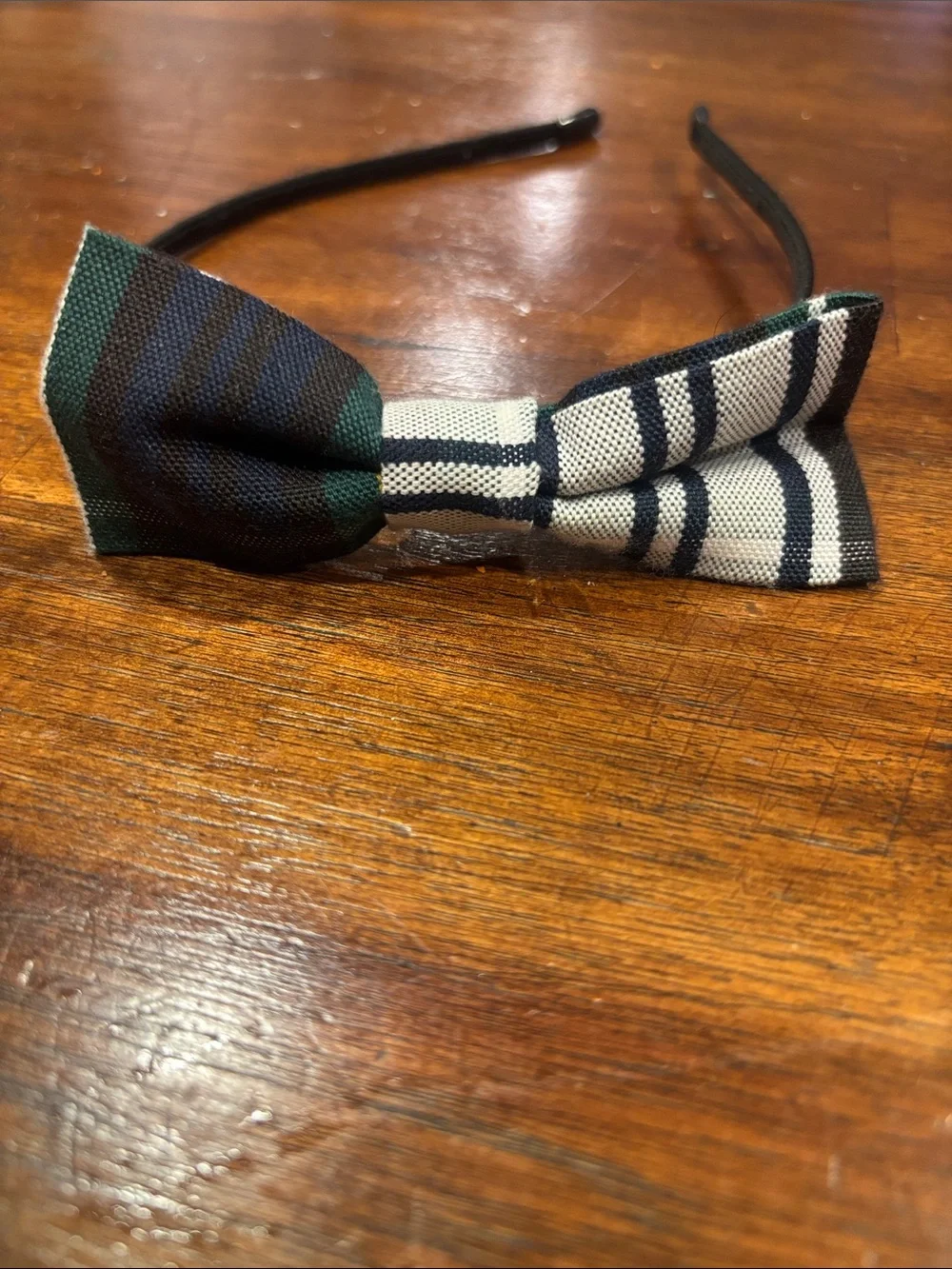 Tartan Plaid Bow Headband Dark Green Navy Black preppy. Excellent condition